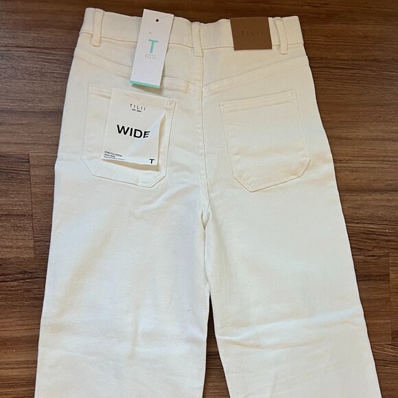 High Rise White Ripped Jeans - Picture 3 of 7